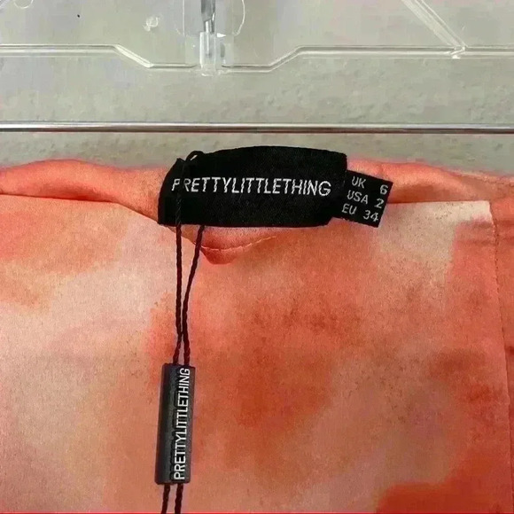 Pretty Little Thing NWT Orange Tie Dye Mini Skirt with slits size 2 - Picture 4 of 14